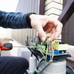 UNIVERSO PORTÕES ELETRÔNICOS INSTALAÇÃO MANUTENÇÃO E CONSERTO EM CURITIBA PR